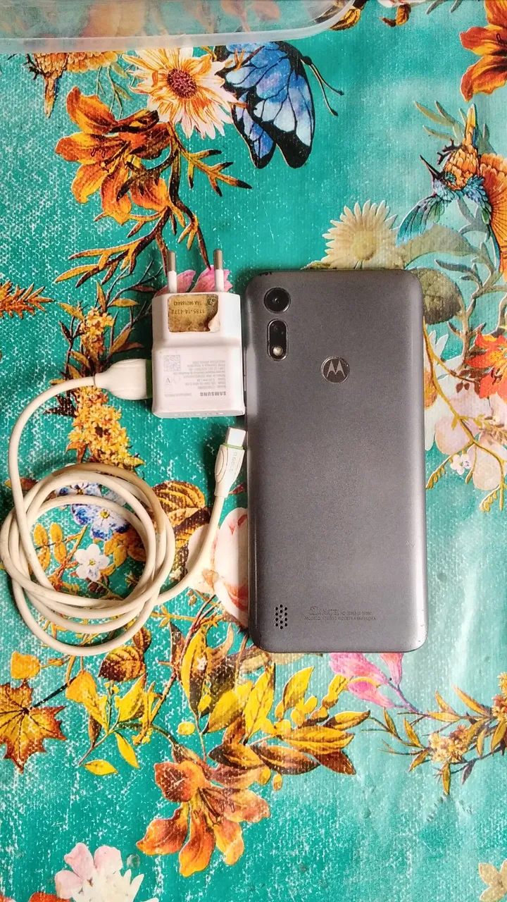 Celular Motorola e6i,