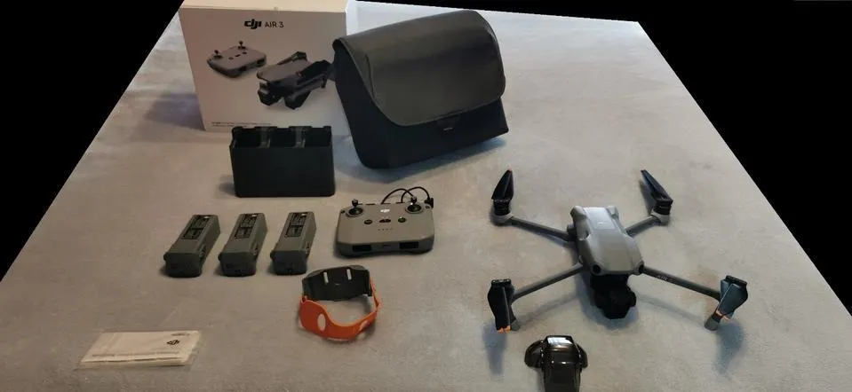 DJI Air 3 Fly More com 4 baterias originais, controle RC-N2