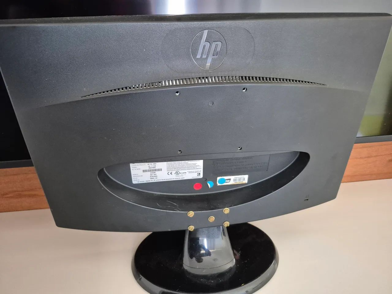 Monitor LG 19 W1943SE  - Foto 2