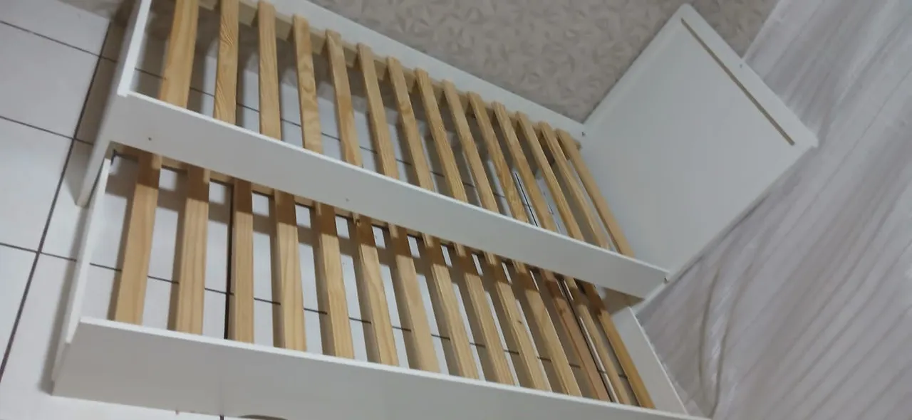 Cama com estrado de mdf