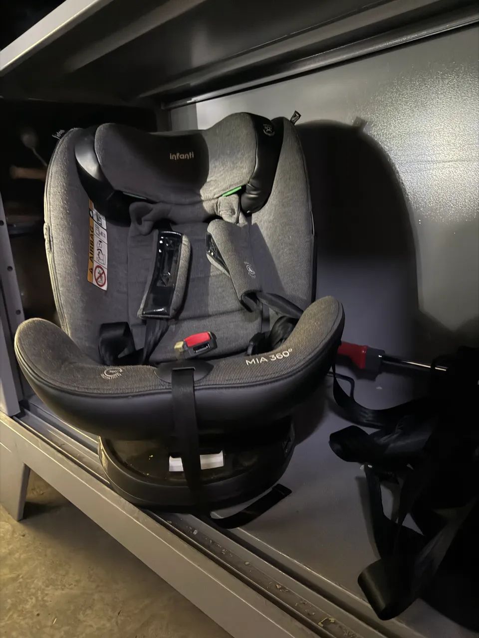 Cadeirinha de carro Mundi 360º - Infanti 0 a 36 kg Preta - caderinha para automóveis  - Foto 2