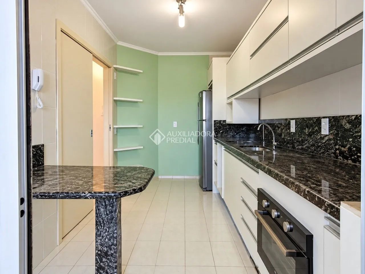 Apartamento com 3 dormitórios e suíte mobiliado no Itacorubi - Foto 3