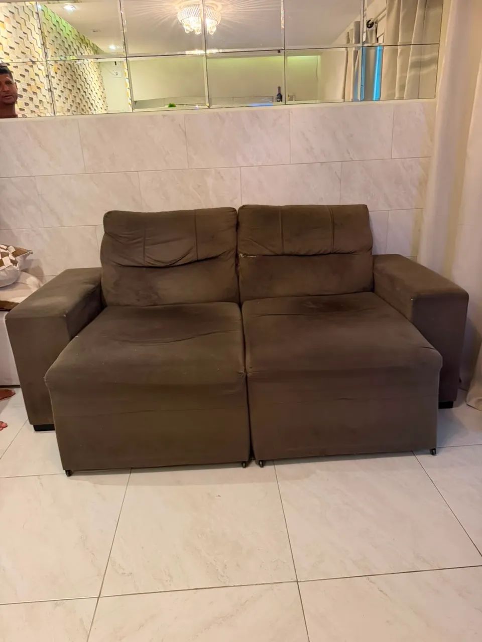 Sofá retrátil e reclinável em ótimo estado!