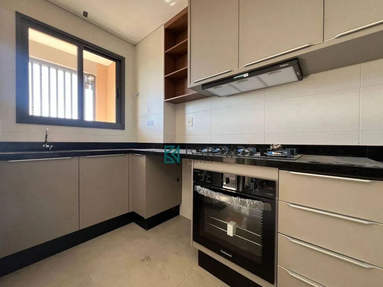 Apartamento com 2 dormitórios para alugar, 85 m² por R$ 5.000,00/mês - Zona 08 - Maringá/P