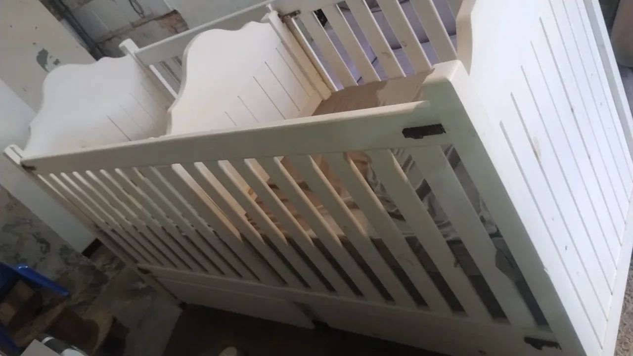 Berço pra 2 bebê 