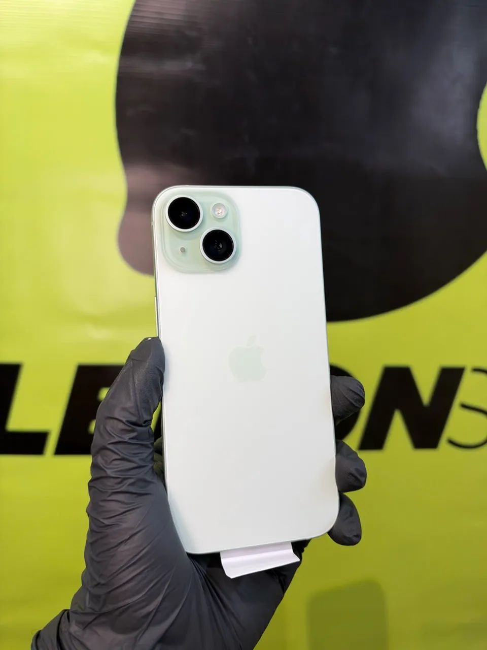 iPhone 15 128GB