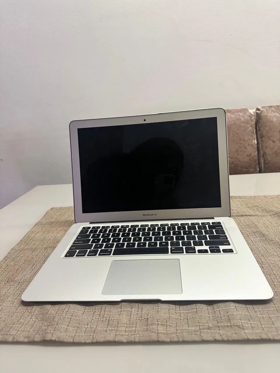 MacBook Air 13 2017 i5 8GB - Funciona Perfeitamente (Bateria para