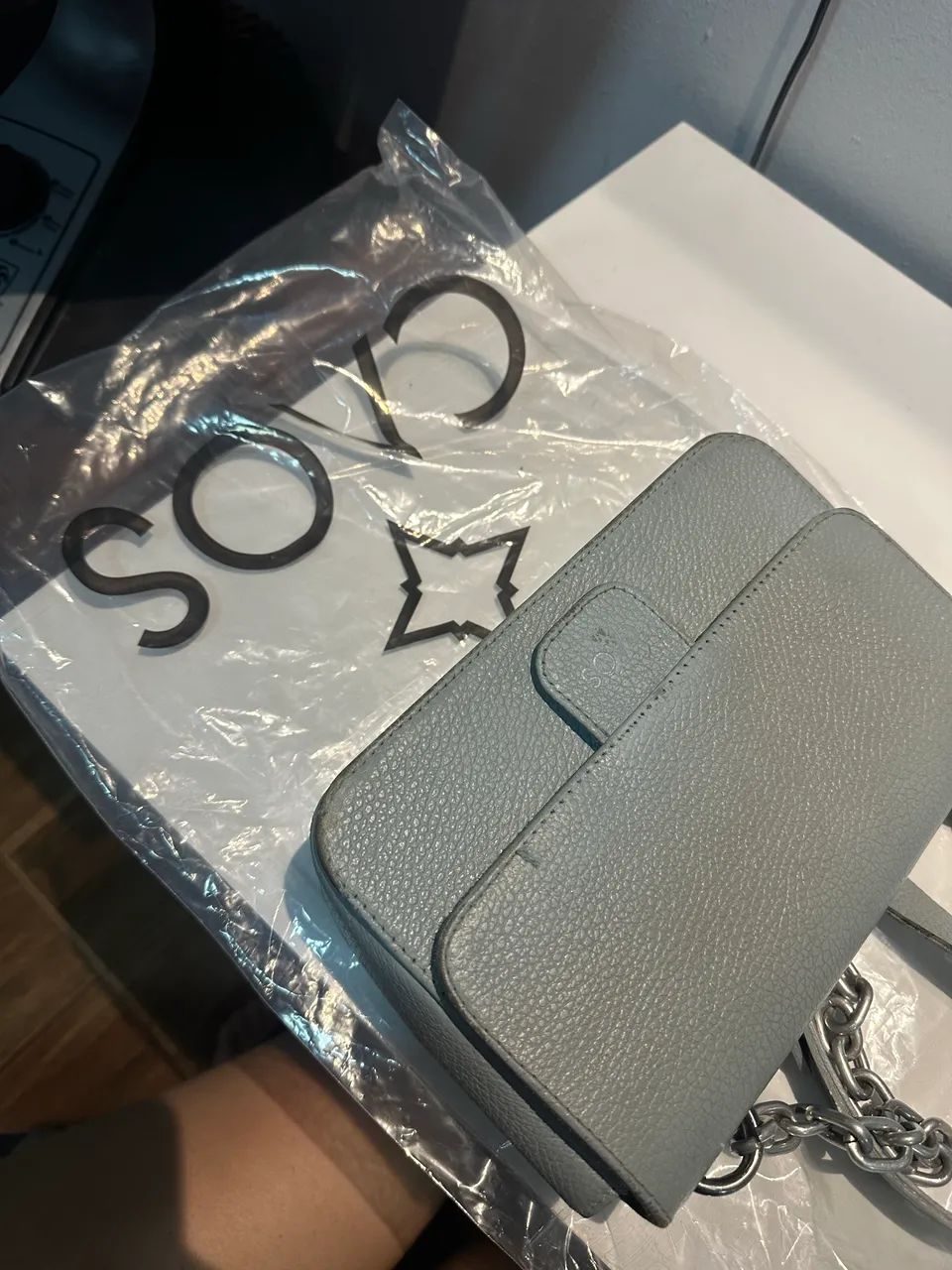 Bolsa Caos azul bebê 100% couro  - Foto 2