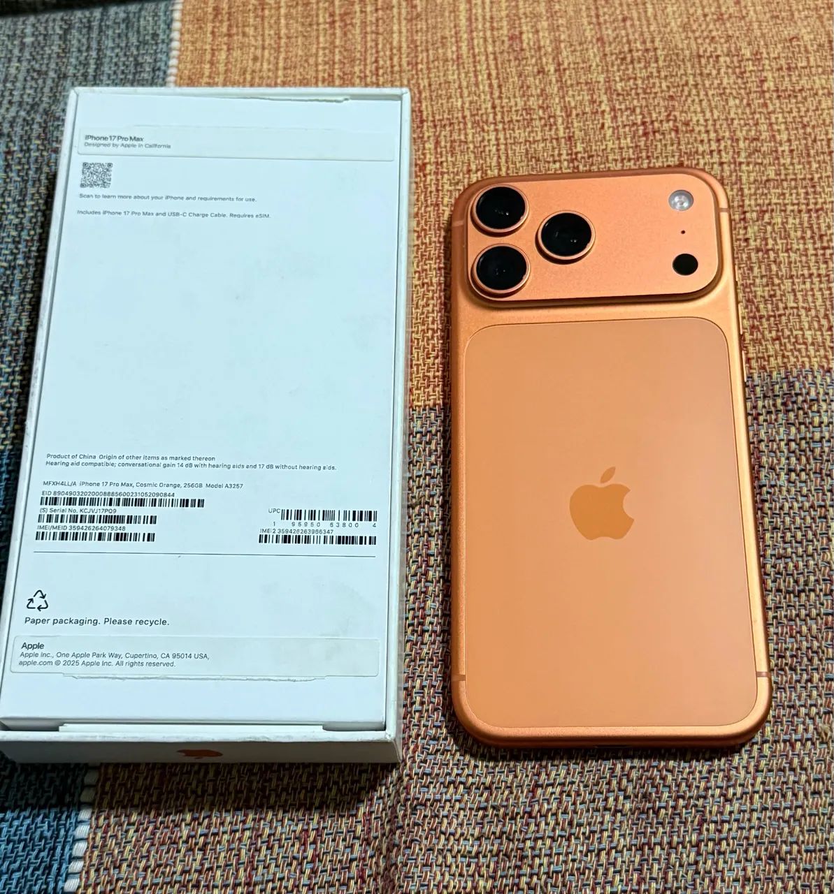 Iphone 17 Pro Max 256 Laranja  - Foto 2