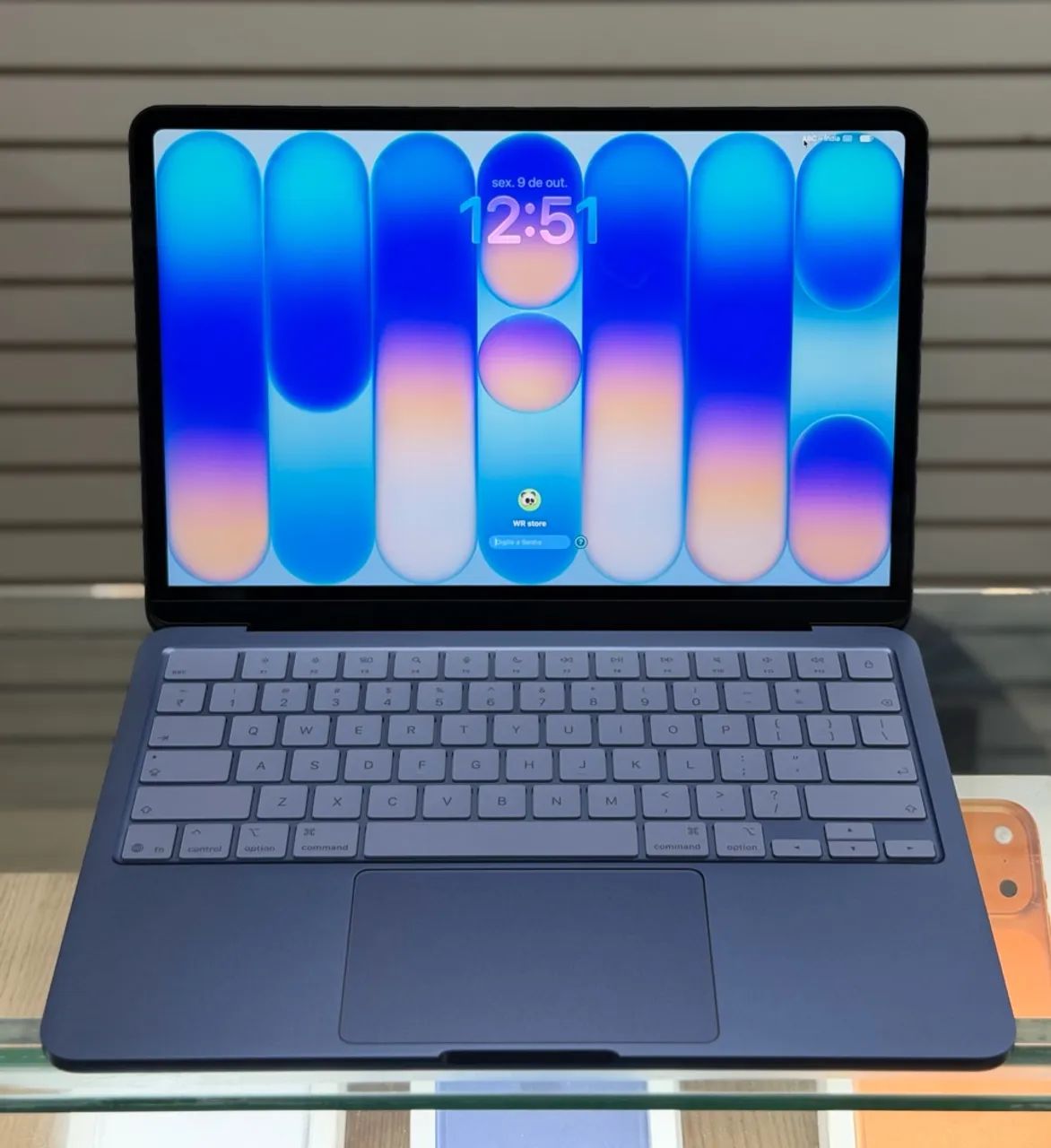 Macbook neo 8gb / 256gb apenas 12 dias de ativação e apenas 2