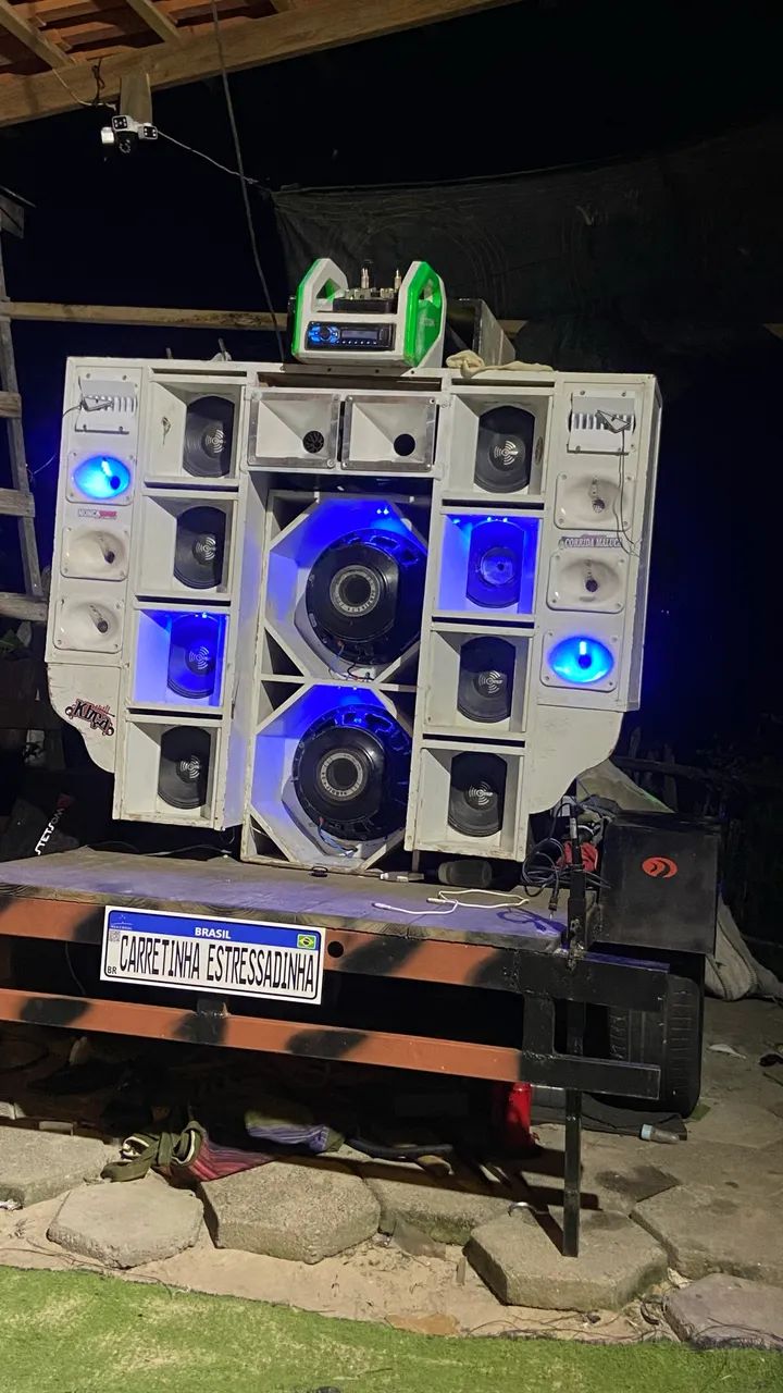 Vende-se uma cartinha completa