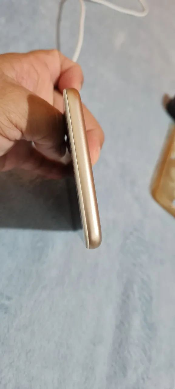 Samsung Galaxy J7  - Foto 5