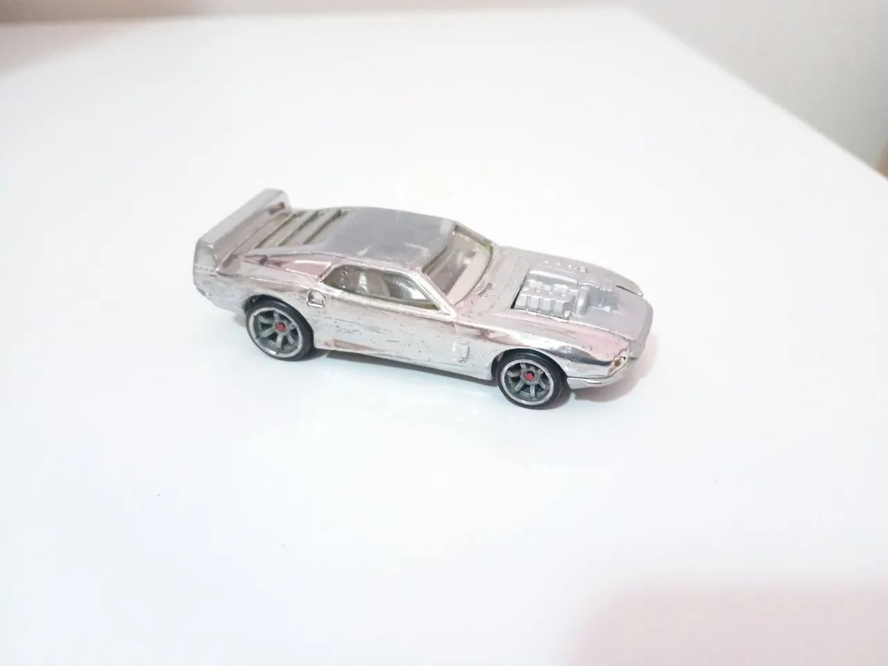 Hot Wheels Acceleracers - Rivited Cromado