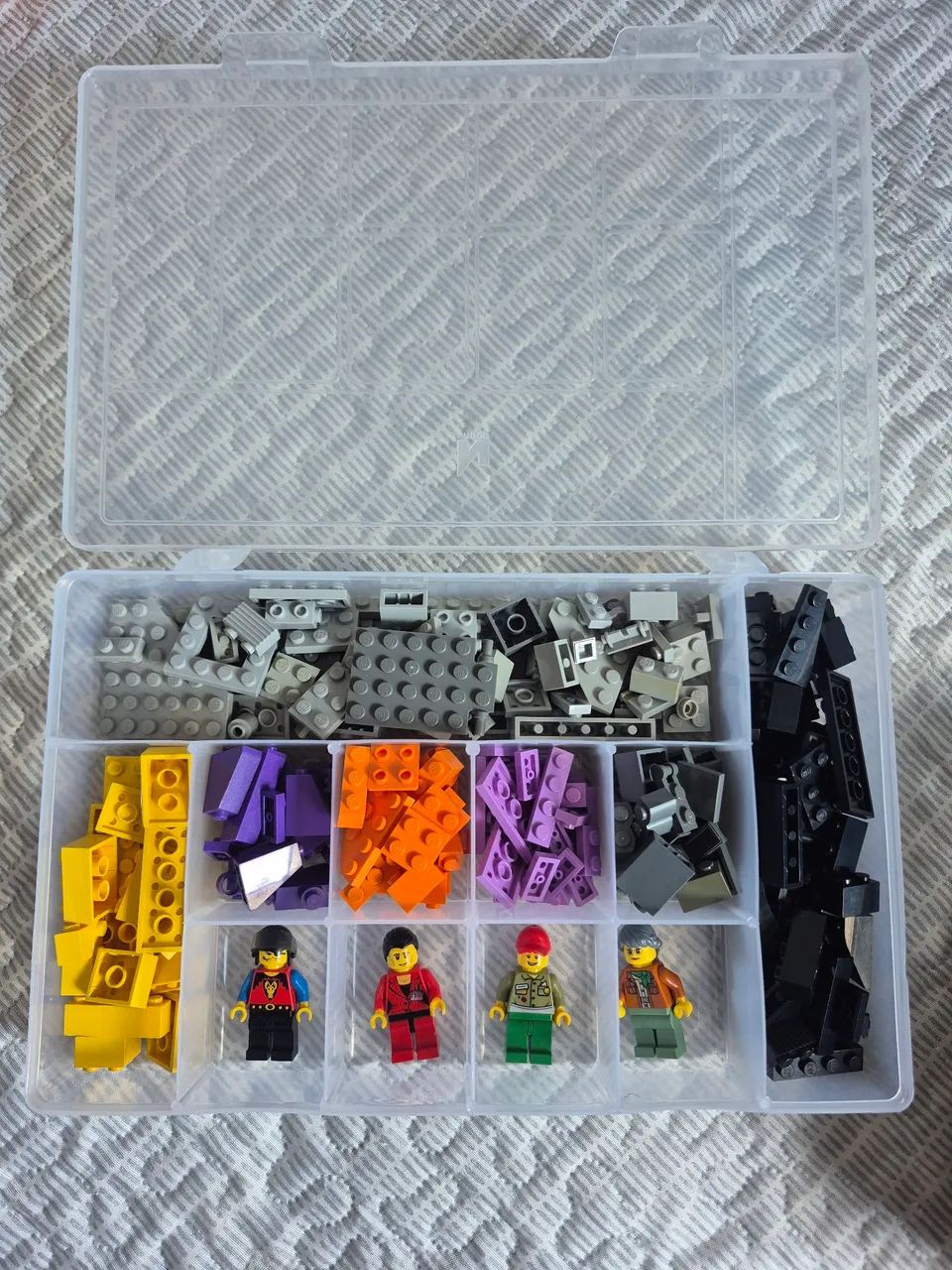 LEGO - PEÇAS + MINIFIGURES