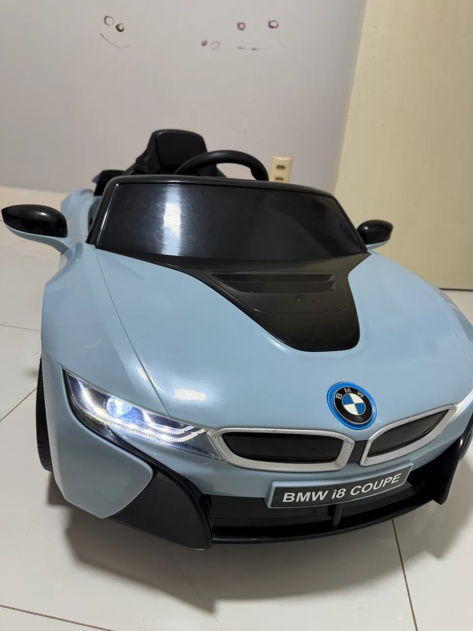 Carro elétrico BMW azul  - Foto 3