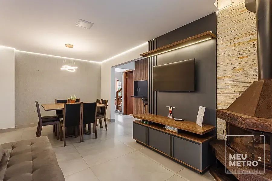 Casa à Venda com 3 dormitórios, no Rio Tavares, em Florianópolis. - Foto 2