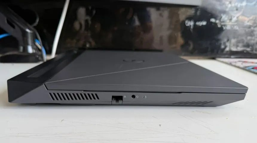 Dell G15 5530 i5 -  Excelente  - Foto 4