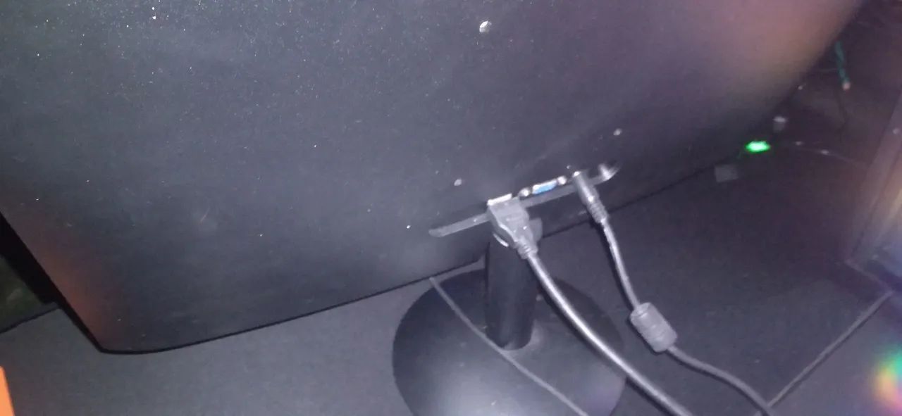 MONITOR AOC 21.5 POLEGADAS 120hz - Foto 3