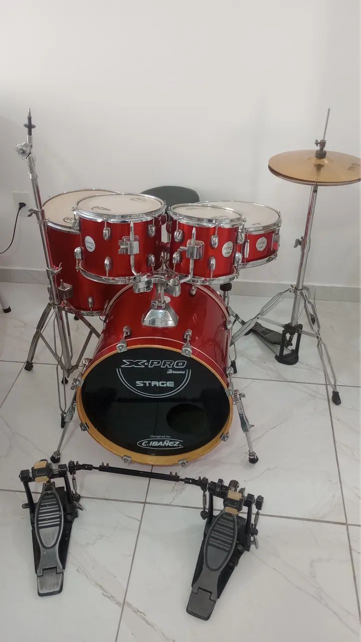 Bateria completa + prato + pedal duplo