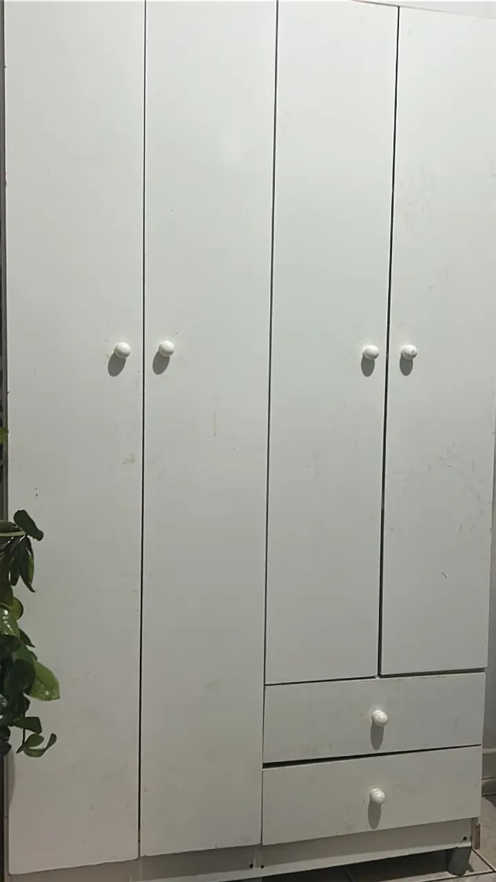 Guarda roupas e cama box com colchão  - Foto 2