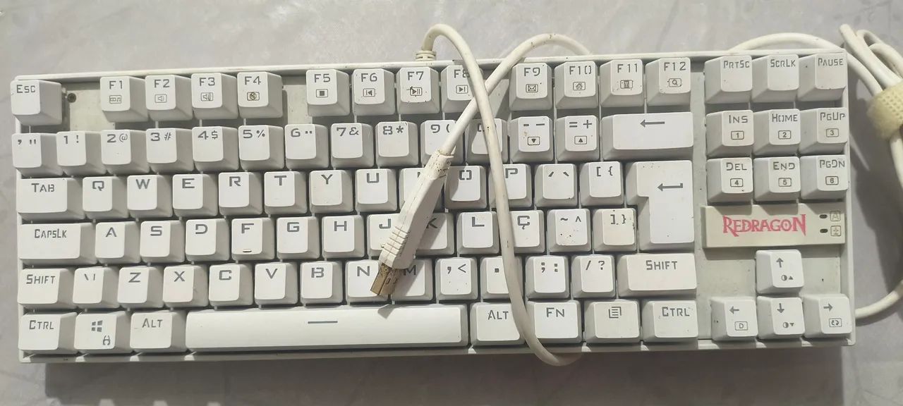 TECLADO REDRAGON MECÂNICO 