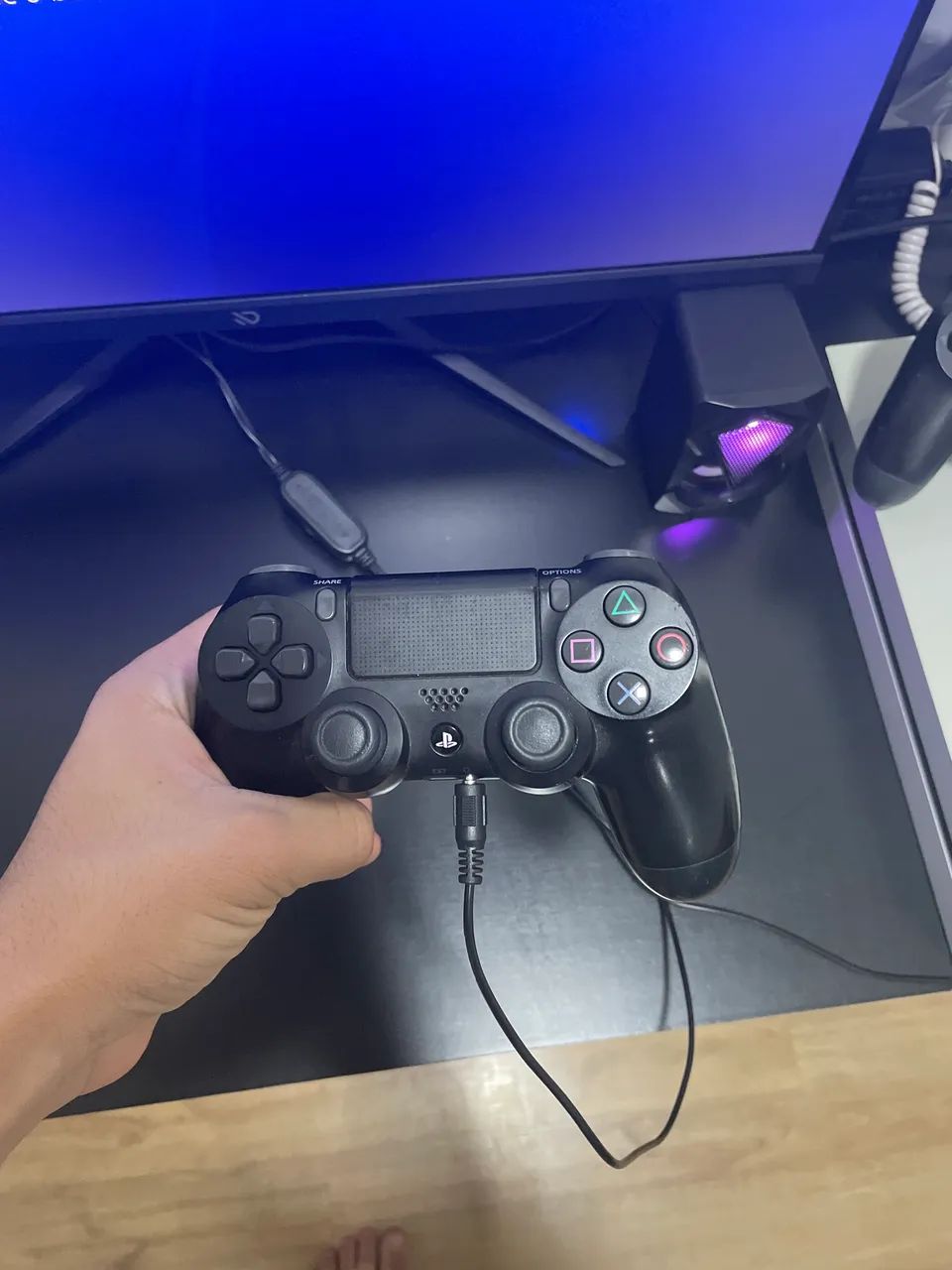 Kit gamer completor PS4 500gb,MONITOR 24 polegadas mesa industrial  - Foto 4