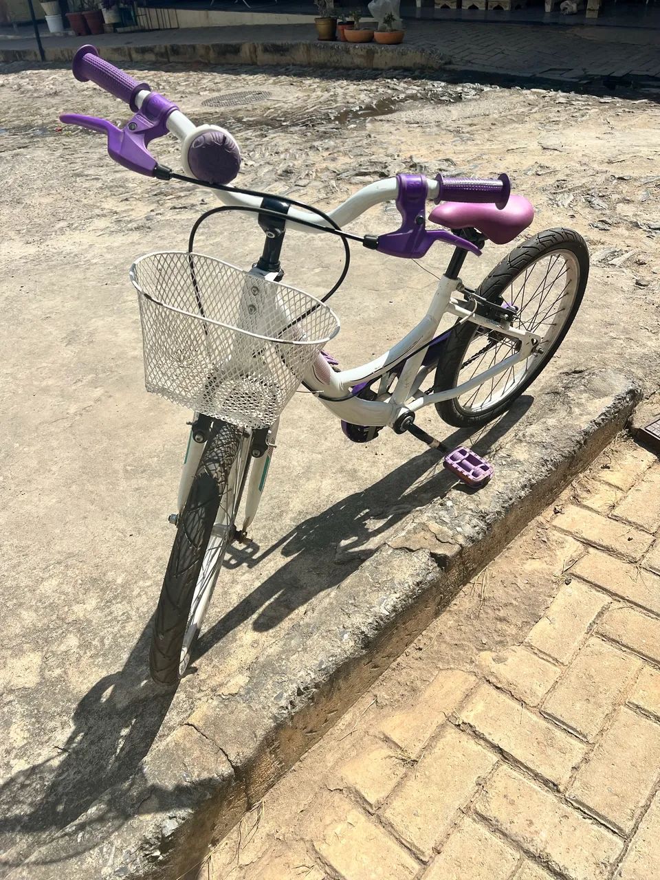 Bicicleta Infantil aro 20, excelente estado. - Foto 2