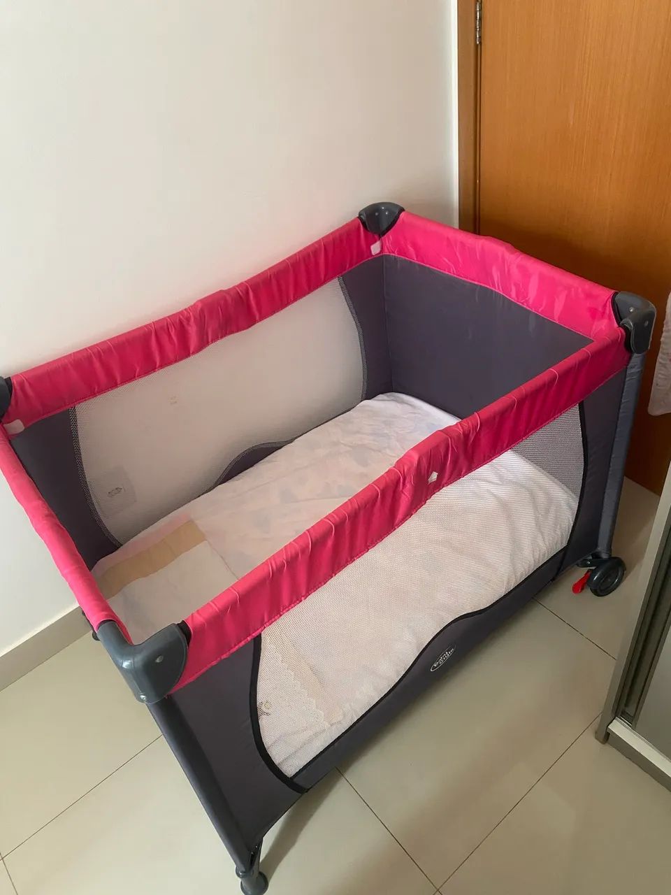 BERÇO E CHIQUEIRINHO 2 em 1 