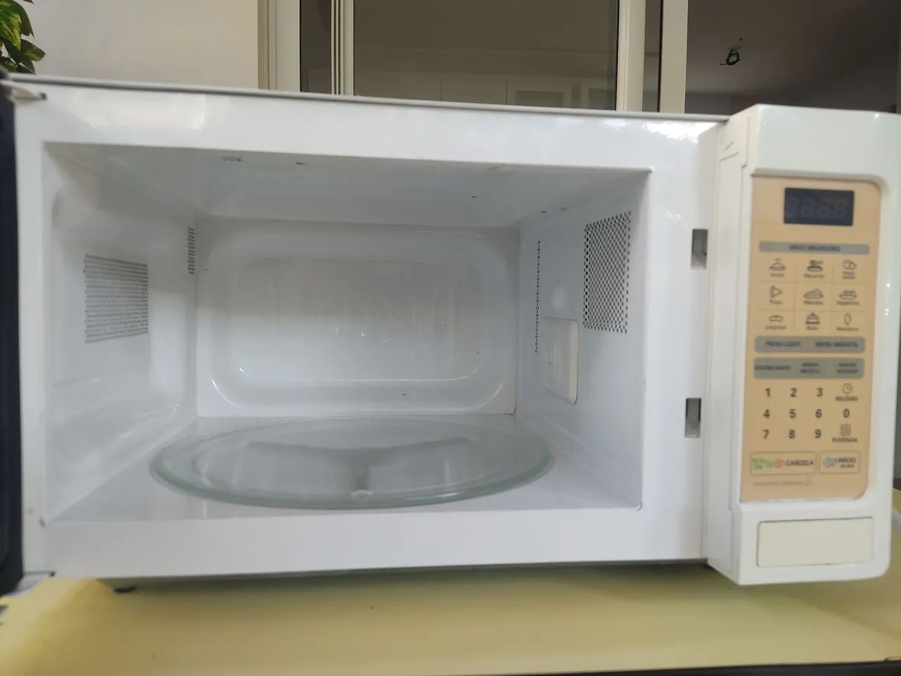 Vendo Microondas Usado - Foto 2