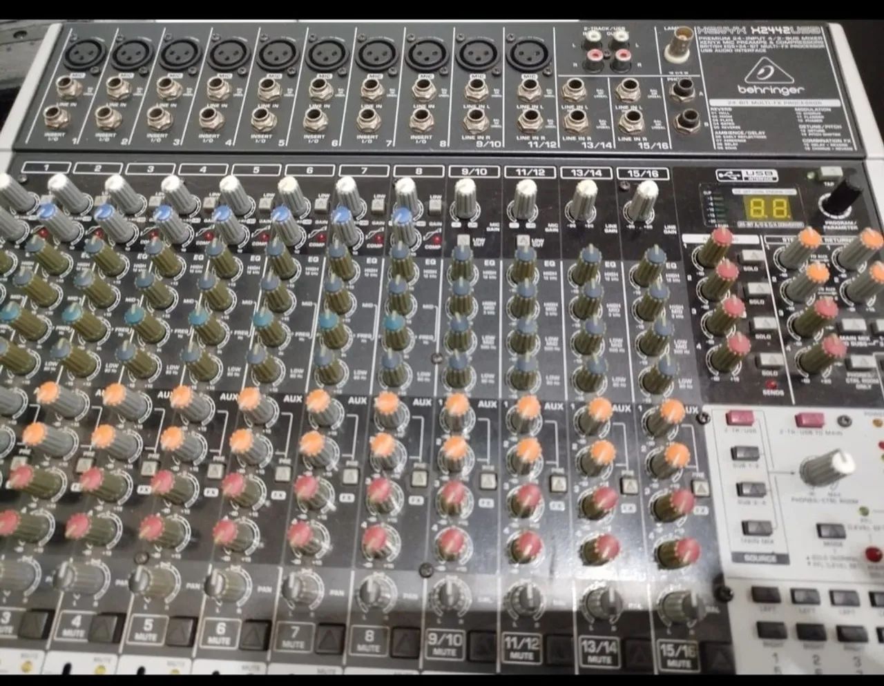 Mesa de som Behringer  - Foto 3