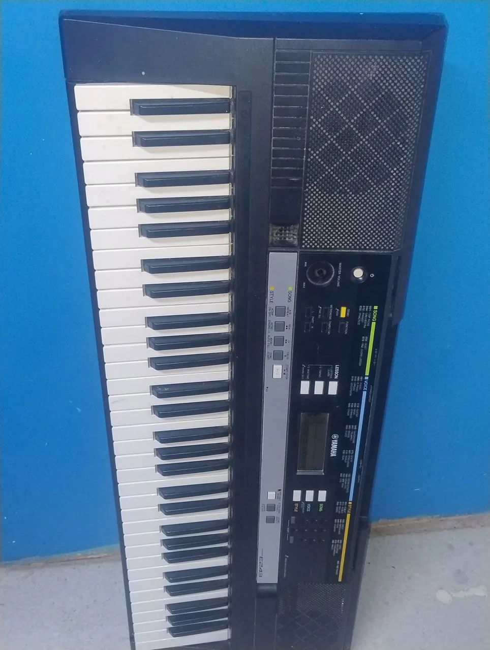 Piano Yamaha PSR-E243 - Foto 2