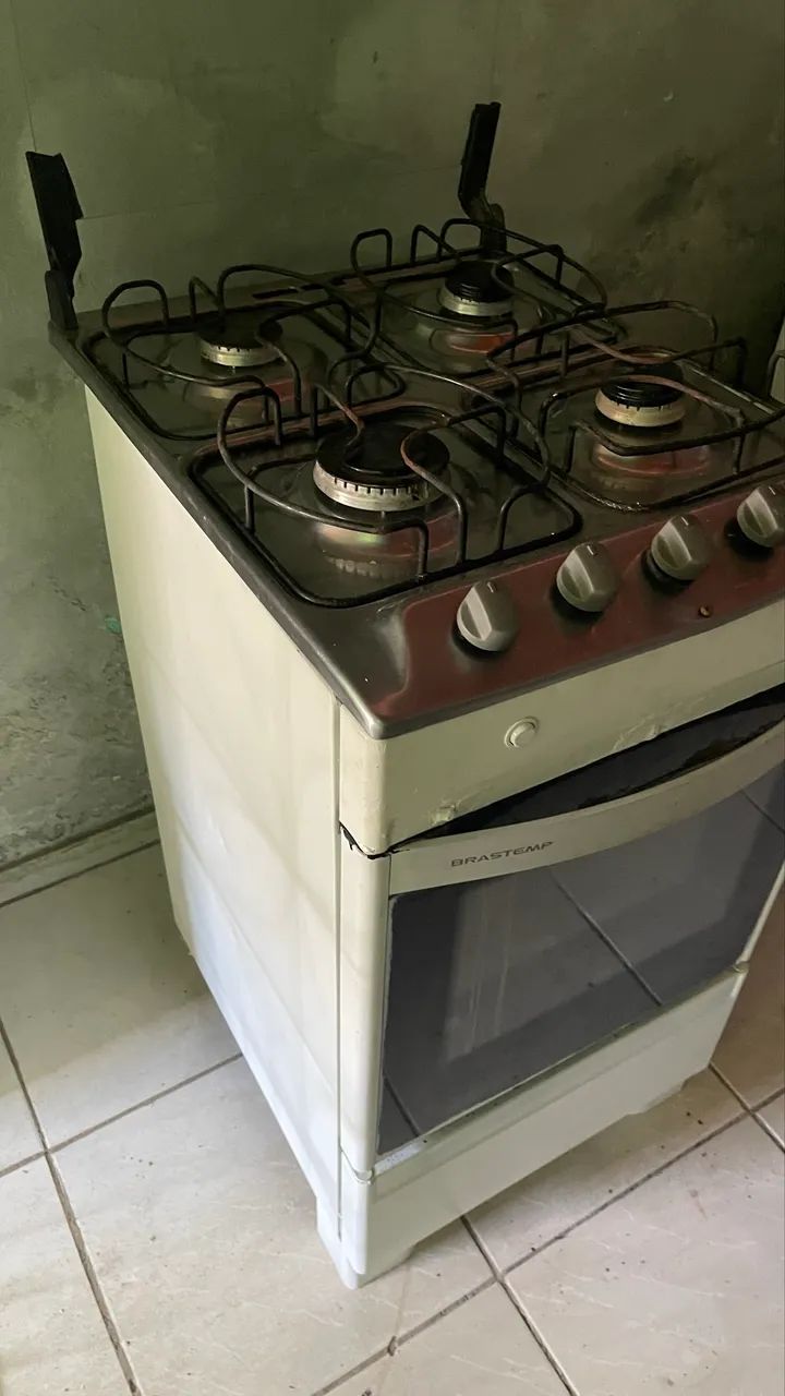 Fogão 4 bocas usado 300$ - Foto 3