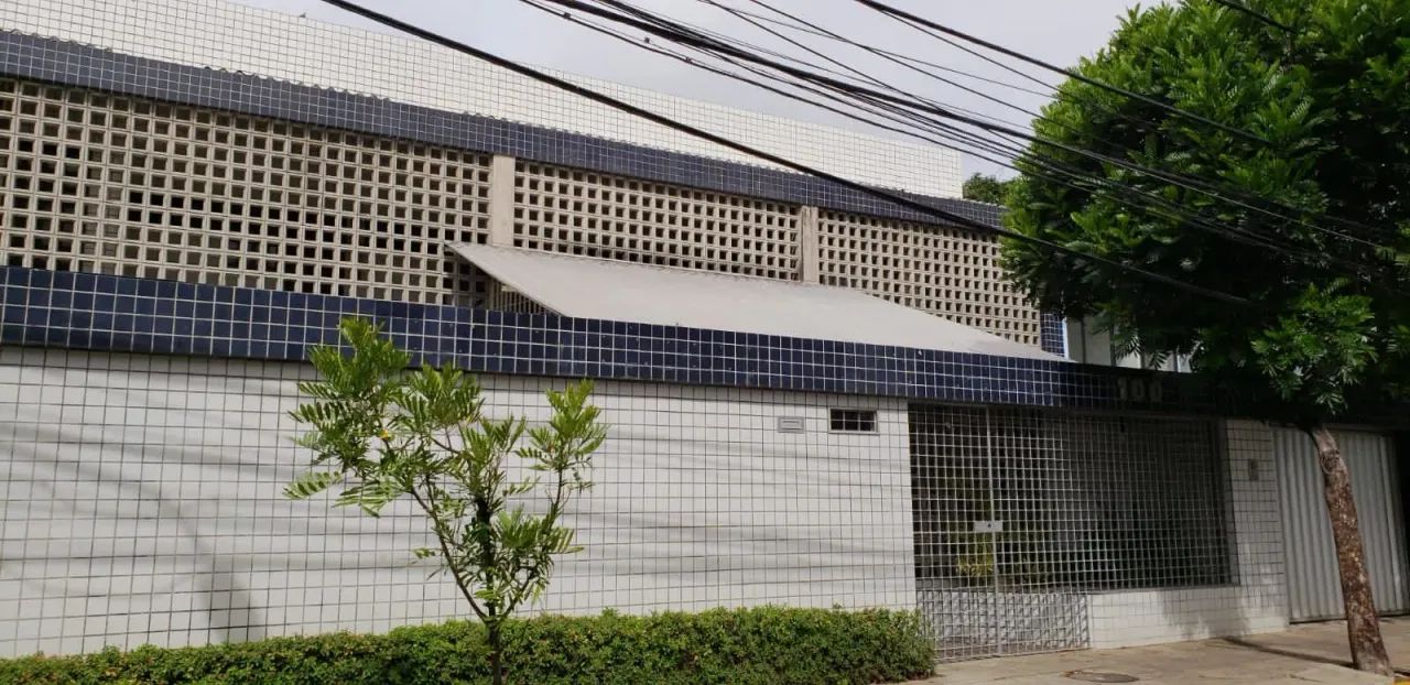 Prédio/Edifício inteiro para venda possui 4000 metros quadrados em Casa Forte - Recife - P - Foto 5