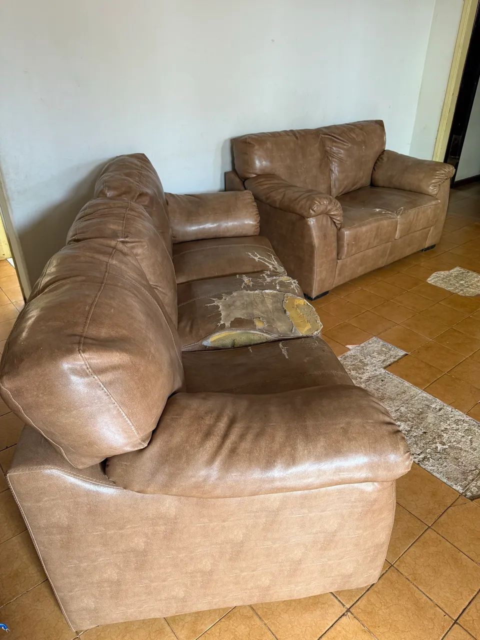 Conjunto de Sofás 3 e 2 Lugares para Reforma ou Uso
