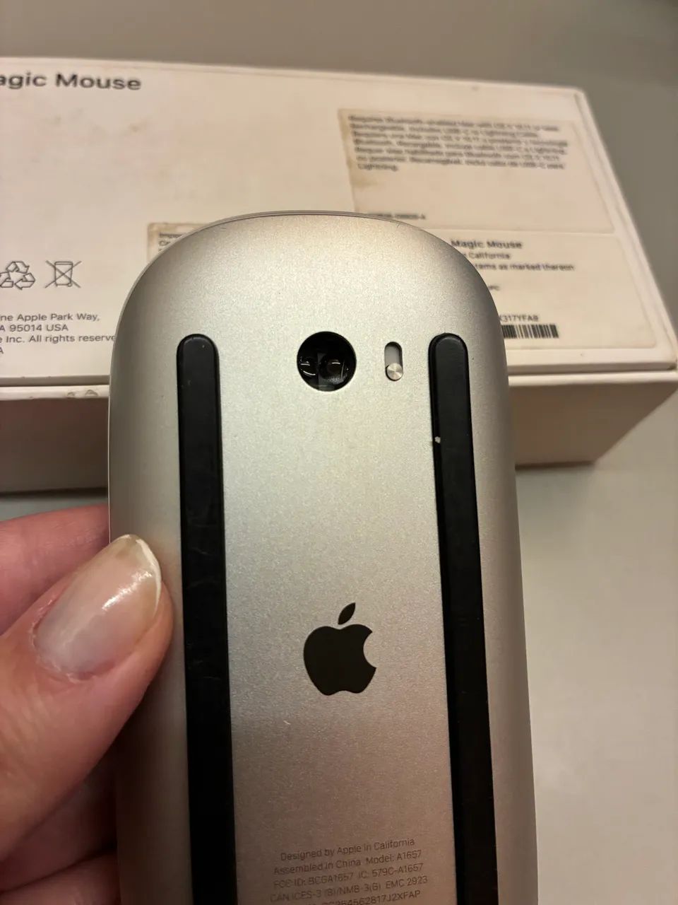 Magic Mouse 2, novíssimo com caixa, todas funções funcionando  - Foto 5