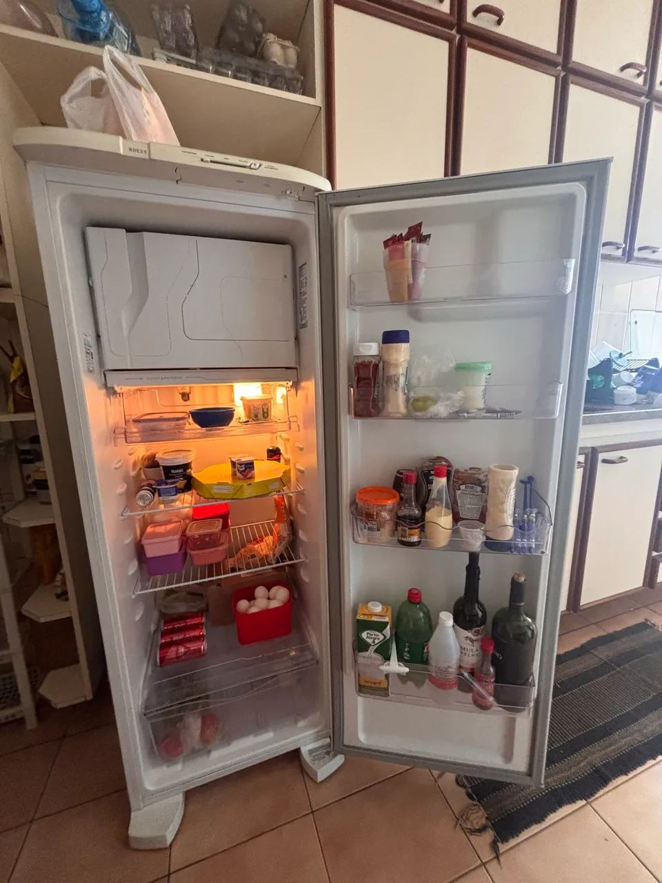 Geladeira Electrolux (usada-com defeito)