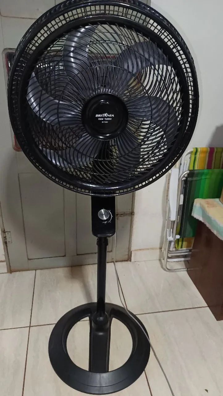 Vendo Britânia de coluna funcionando perfeitamente 
