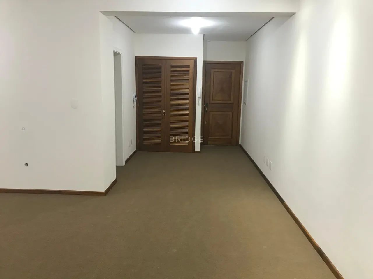 Sala Moinhos de Vento com vaga - Foto 4