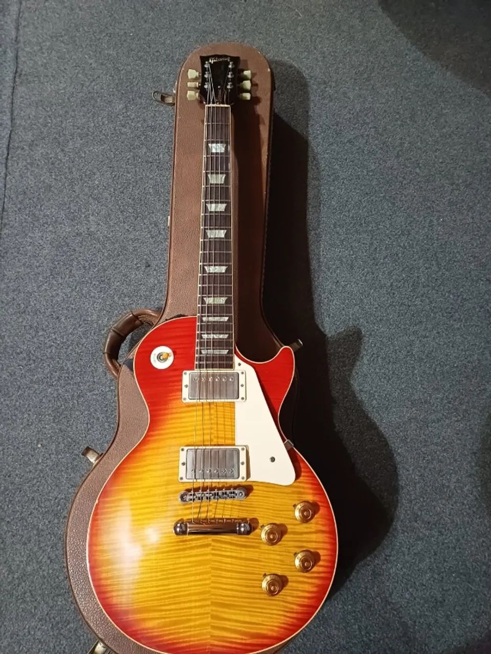 GIBSON LES PAUL CLASSIC PREMIUM PLUS 1996 C/ UPGRADES (GOOD WOOD