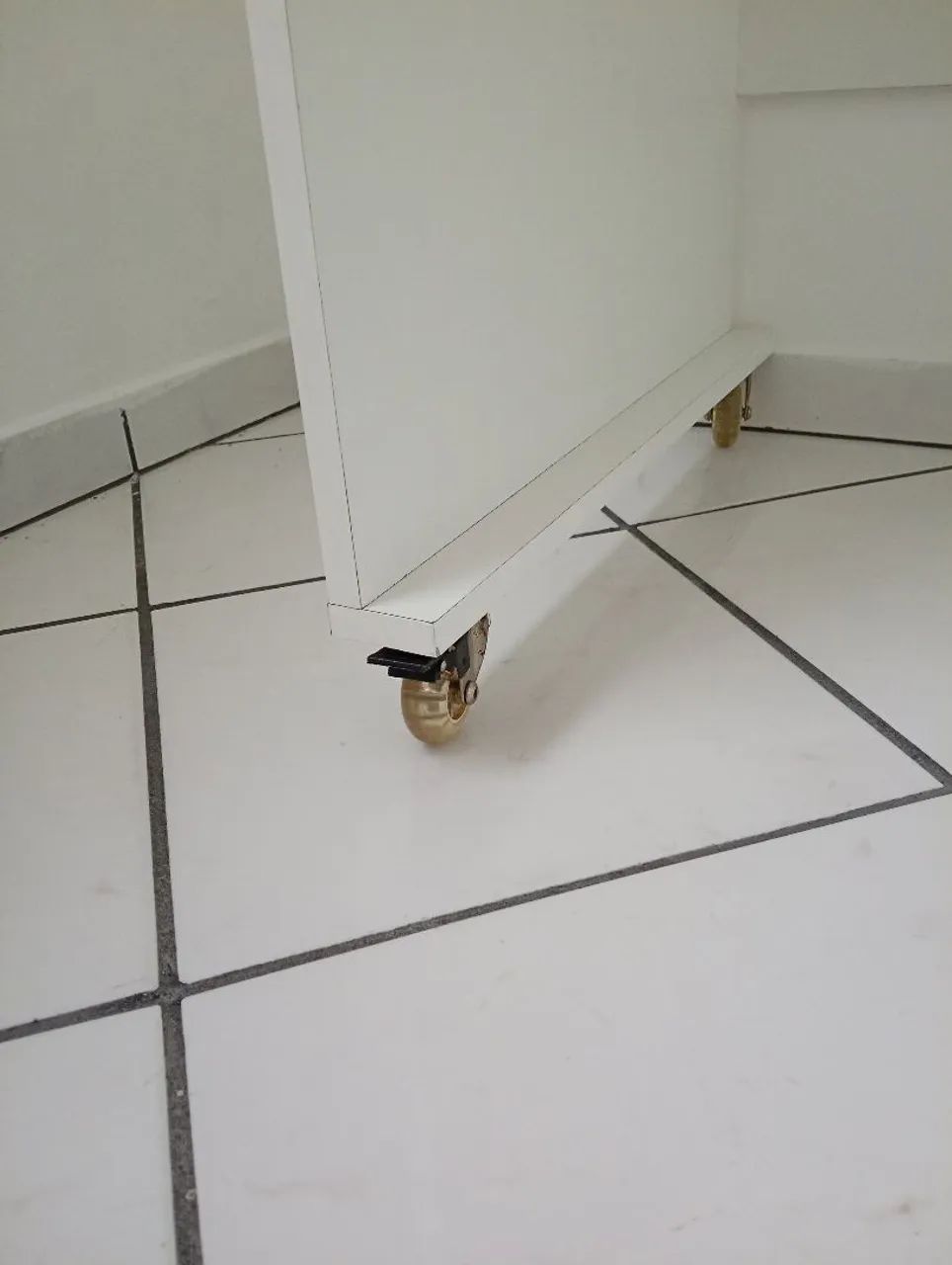 Escrivaninha em MDF - Foto 4