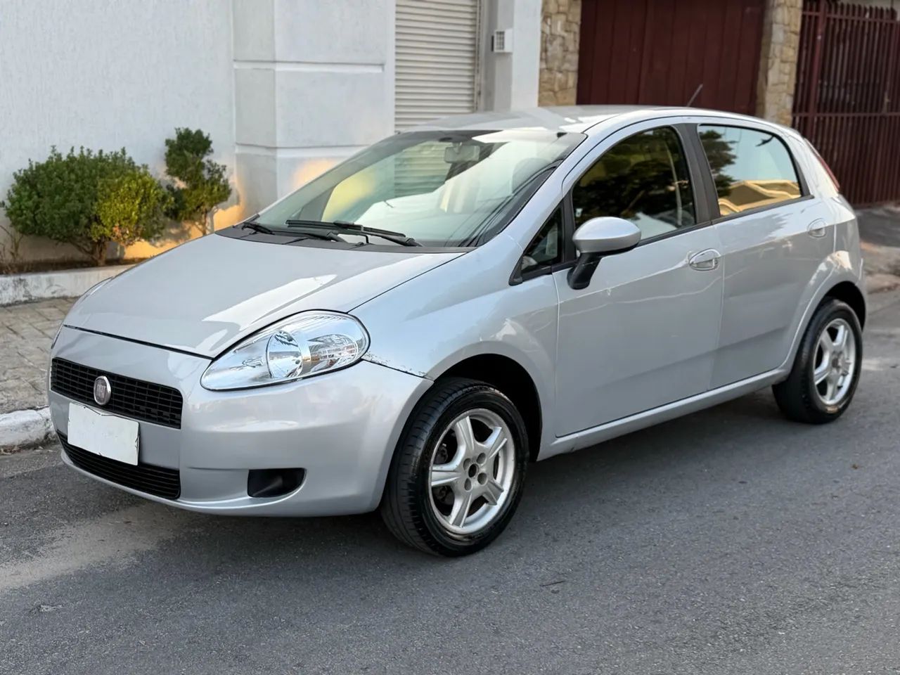 Fiat Punto ATTRACTIVE 1.4 Fire Flex 8V 5p, foto 5 de 10