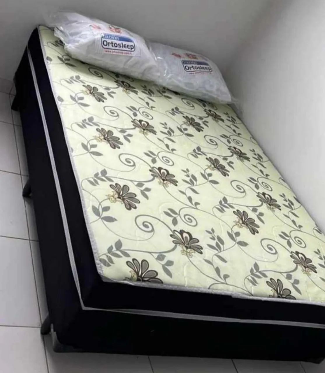 Cama box