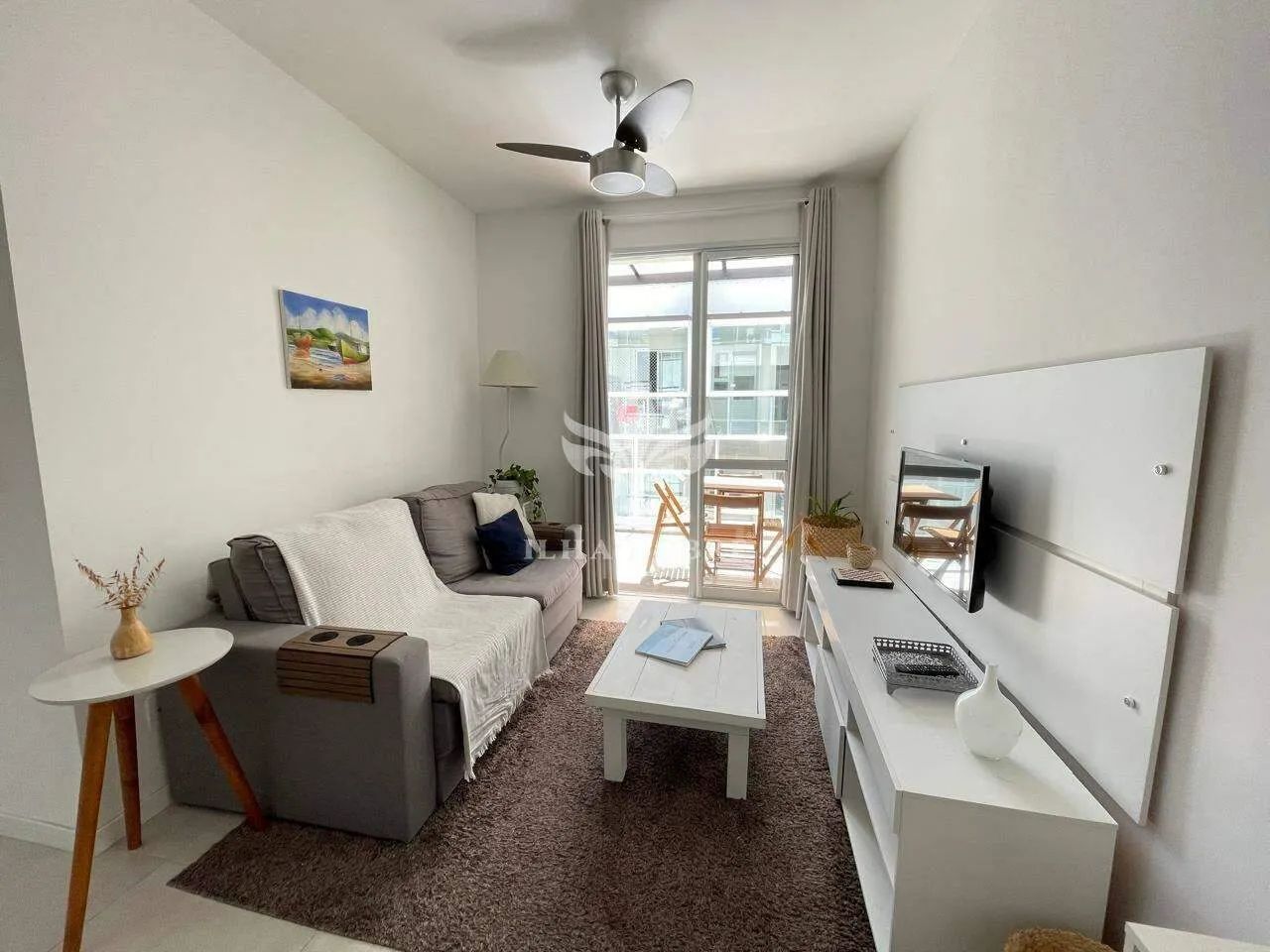 Apartamento Mobiliado com 3 Quartos, sendo 1 Suíte no Campeche Florianópolis 68m² - Foto 2