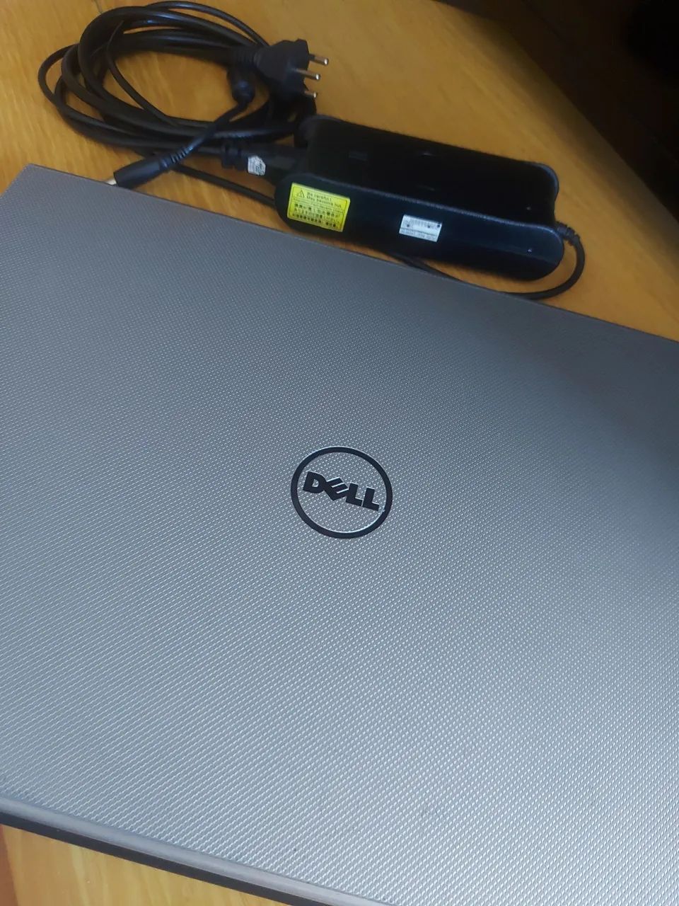 Notebook Dell 15 com Teclado Numérico - Windows 11 Pro + Office