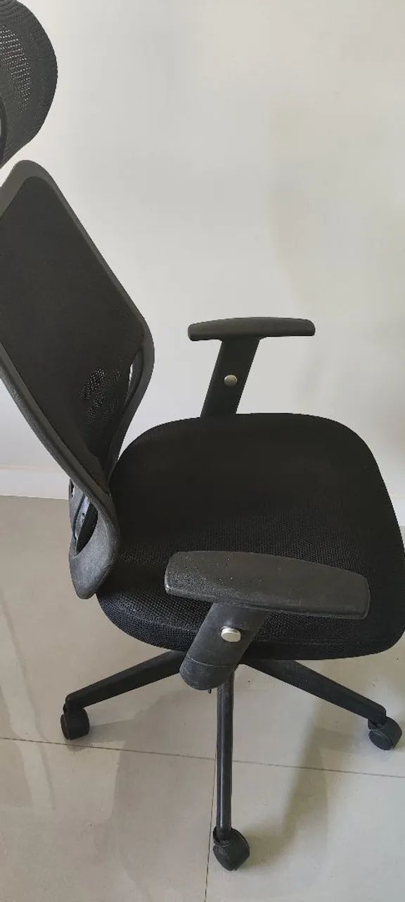 Cadeira de escritório com ajuste de braço - Foto 3