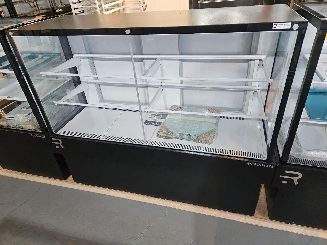 vitrine refrigerada ar forçado 1,45m para padaria e afins