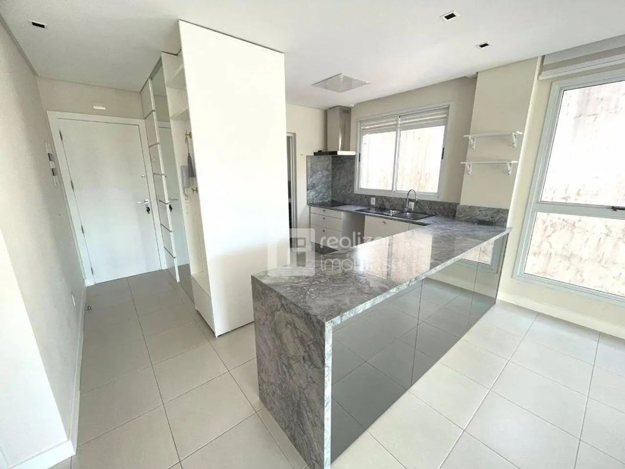 Apartamento Residencial para venda e locação, Centro, Florianópolis - AP0344. - Foto 2