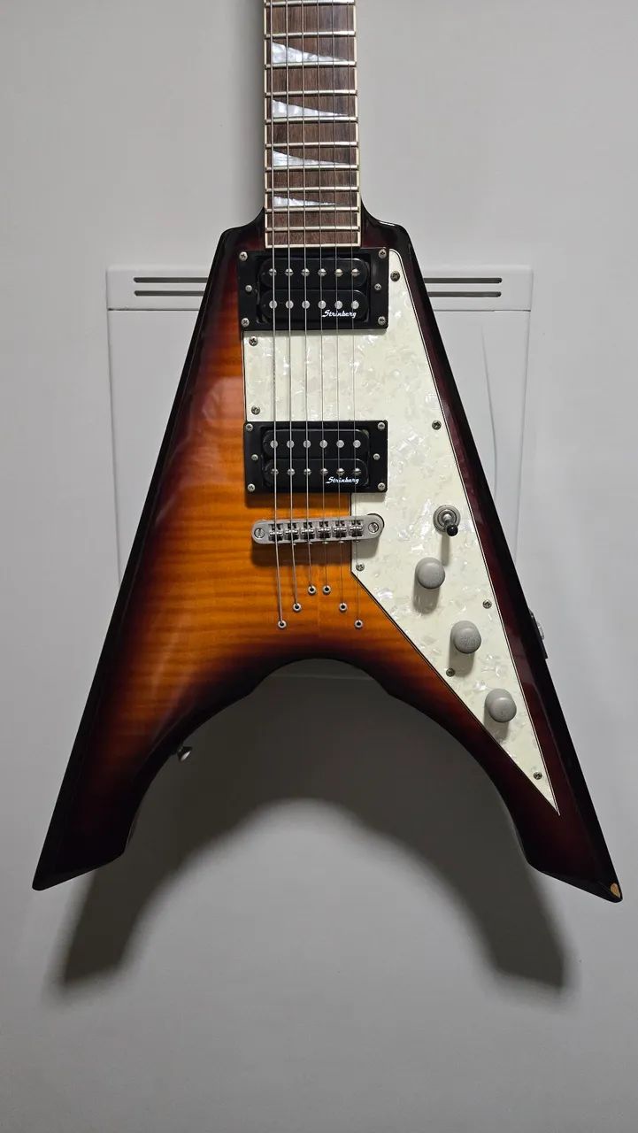 Guitarra Strinberg Flying V - Foto 2