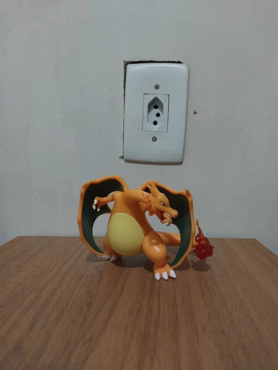 Action figure Pokemon charizard 11cm e Iron Spider Man