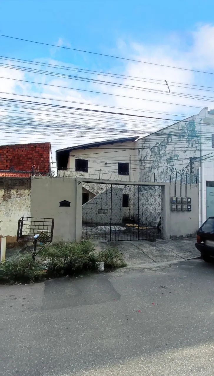 Prédio completo para venda com 8 Quitinetes - Foto 2